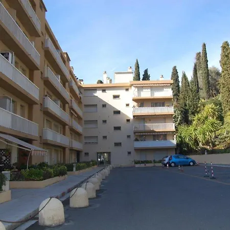 Agreable 2 Pieces Renove Avec Balcon, - Fr-1-196-302 Apartment